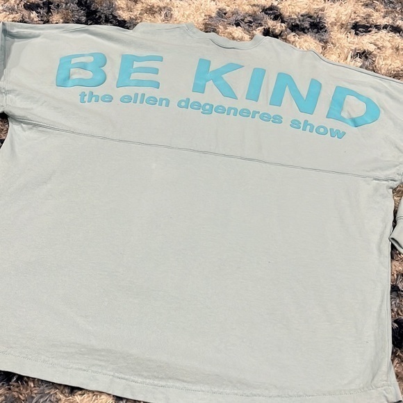Spirit jersey Ellen DeGeneres show the kind  oversized large, women’s light blue - Picture 4 of 12